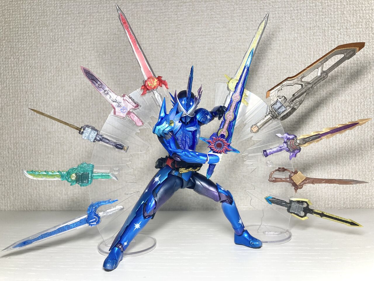 S.H.Figuarts 仮面ライダークロスセイバー + 聖剣10本セット レビュー
