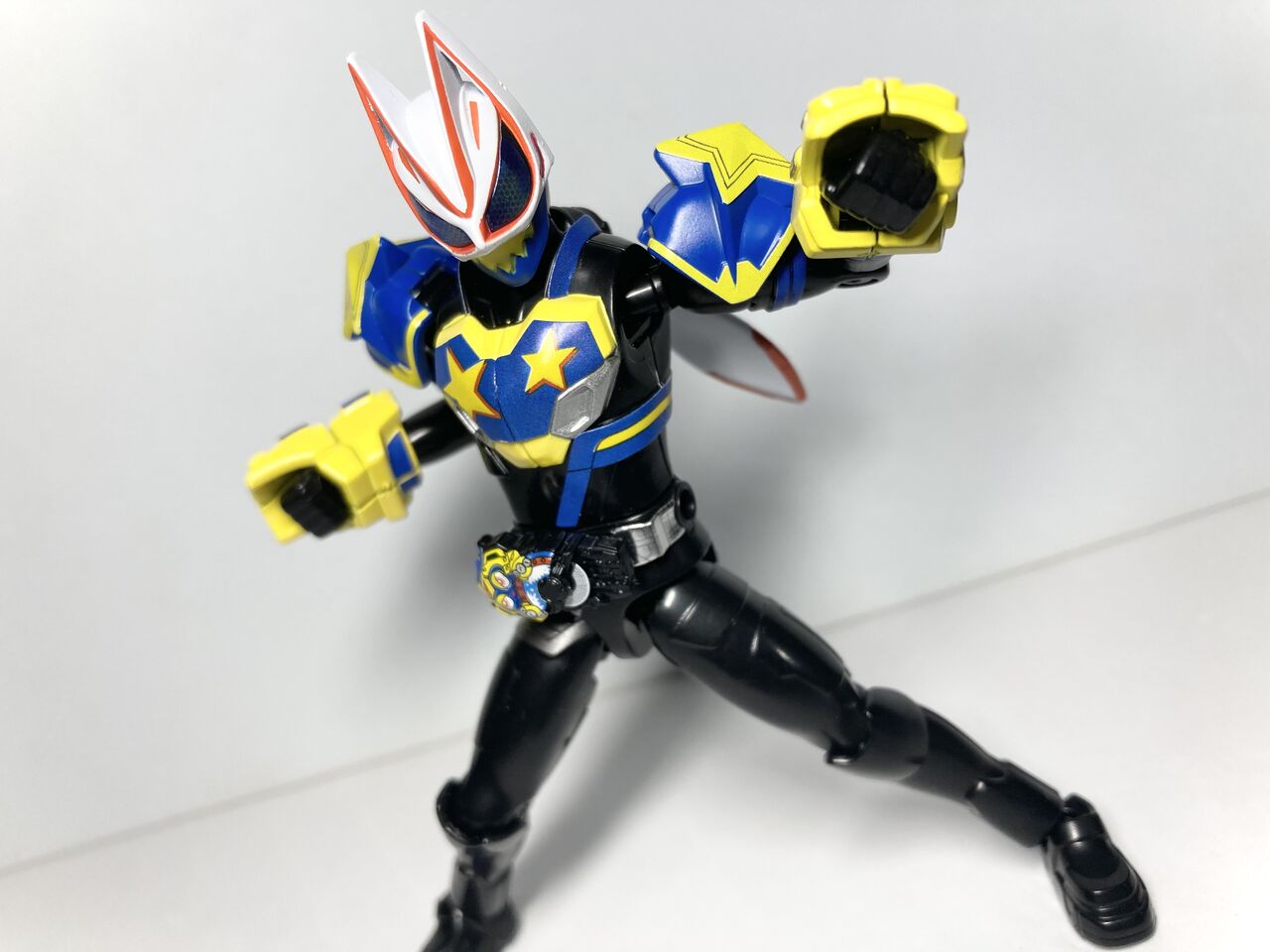 装動】仮面ライダーギーツ ID③ レビュー 銀竜ブログ : 銀竜うんちブログ