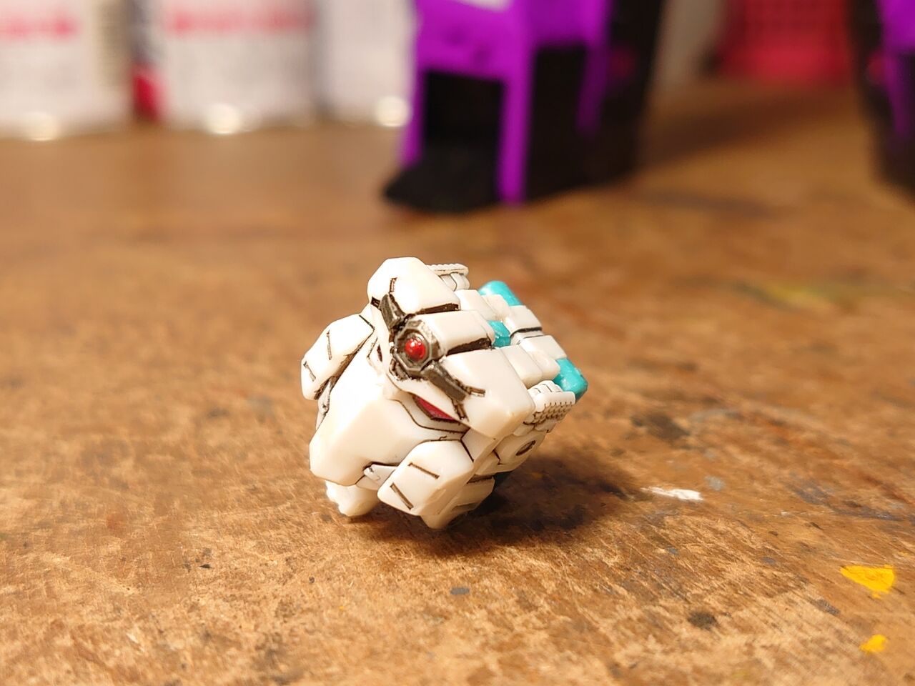 トランスフォーマー、デストロン忍者参謀シックスショット。 : 玩具