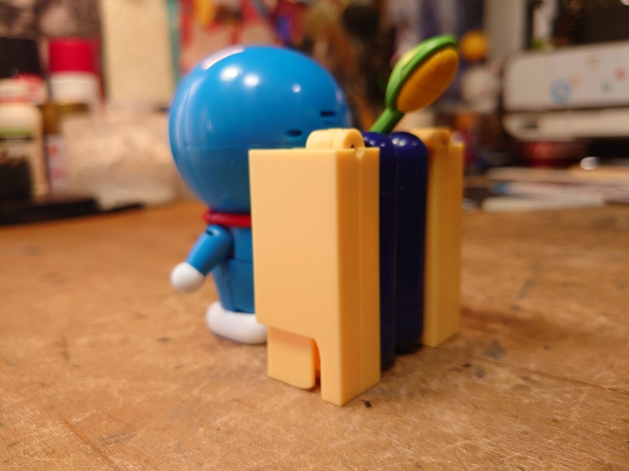 完全変形ドラえもん。 : 玩具オジサンの机