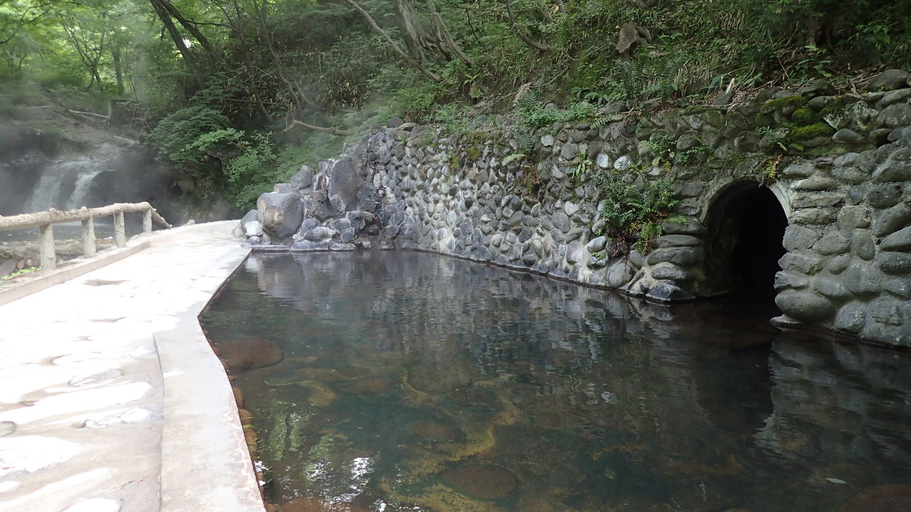 吹上温泉 峯雲閣その2 温泉編 滝壺まるごと温泉で湯滝に打たれる至福 温泉大好きめぐり旅 2