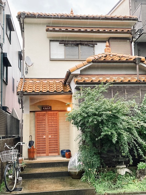 E43E98DD-556F-4759-AC36-54E036A272D4