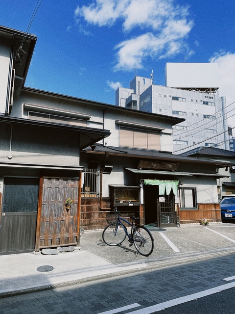 D5B8F030-ED99-4DC0-91A4-295CEB8C454E