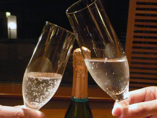 皆生温泉 松月 旧ブログ 乾杯 記念日にはスパークリングワインで乾杯