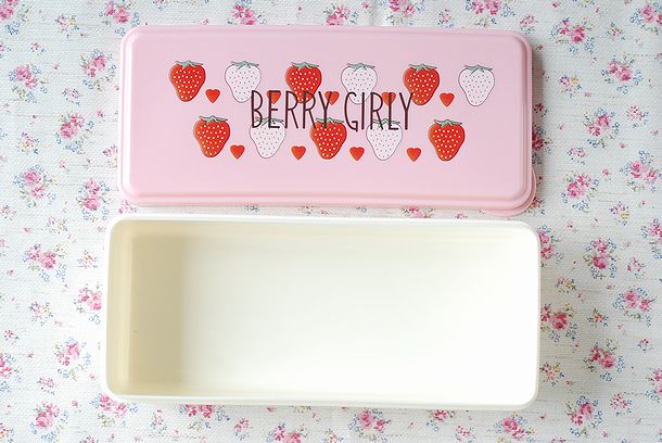 セリア ガーリーすぎるっ 新作 イチゴだらけのランチグッズ うさぎ食堂へようこそ Powered By ライブドアブログ
