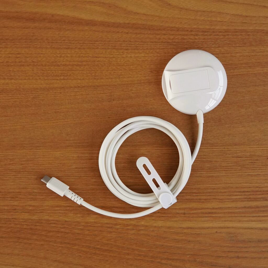 初体験】ワイヤレス充電が超快適！磁石でピタッ、ケーブル抜き差しの