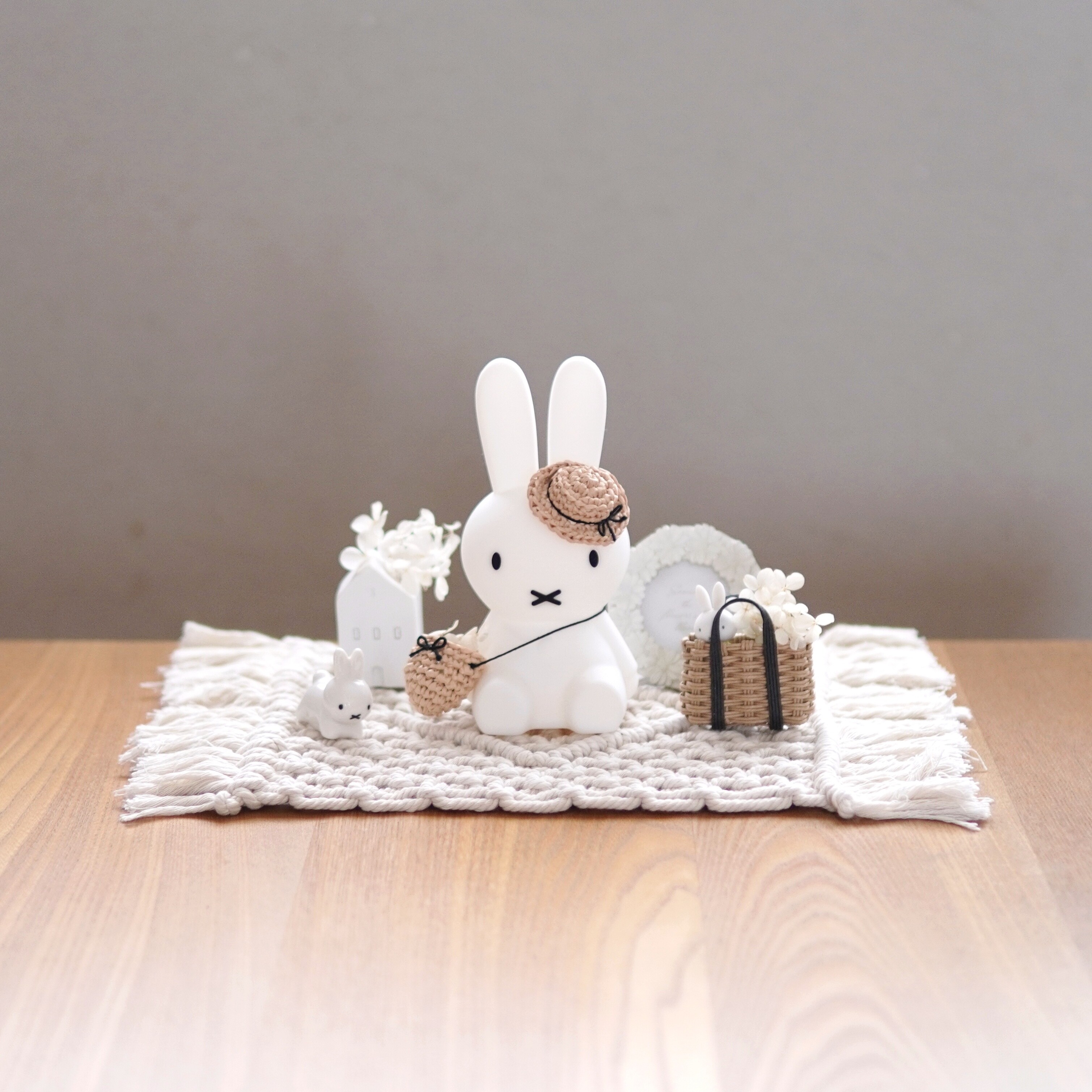お帰りウサギ ハンドメイド (寄り添いぬいぐるみ おねむり お帰りウサギ ハンドメイド (寄り添いぬいぐるみ おねむり