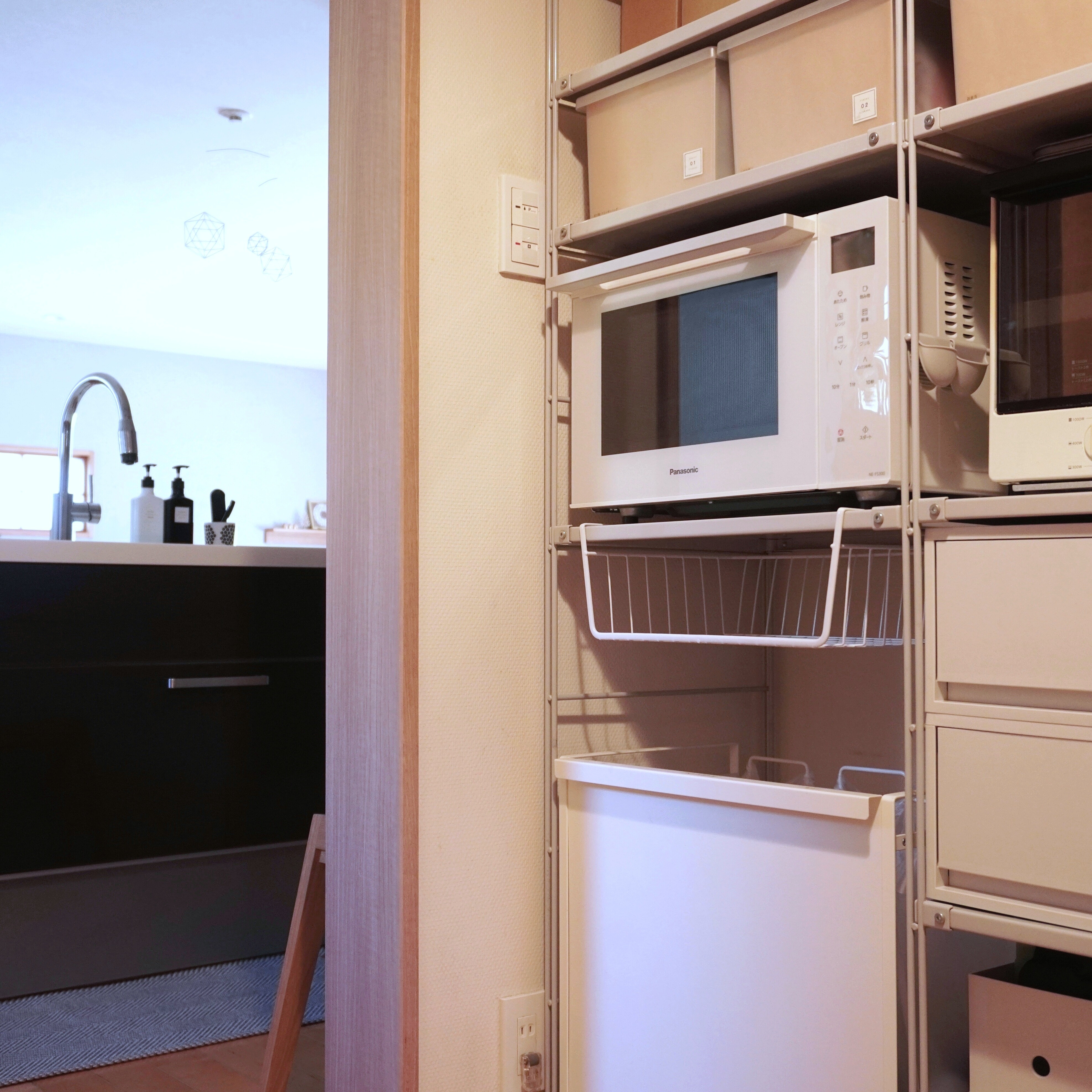 待望のサイズ発見 キャンドゥ ハンギングワイヤーラック 吊り下げ収納でスペースを有効利用 Usagi Works Powered By ライブドアブログ