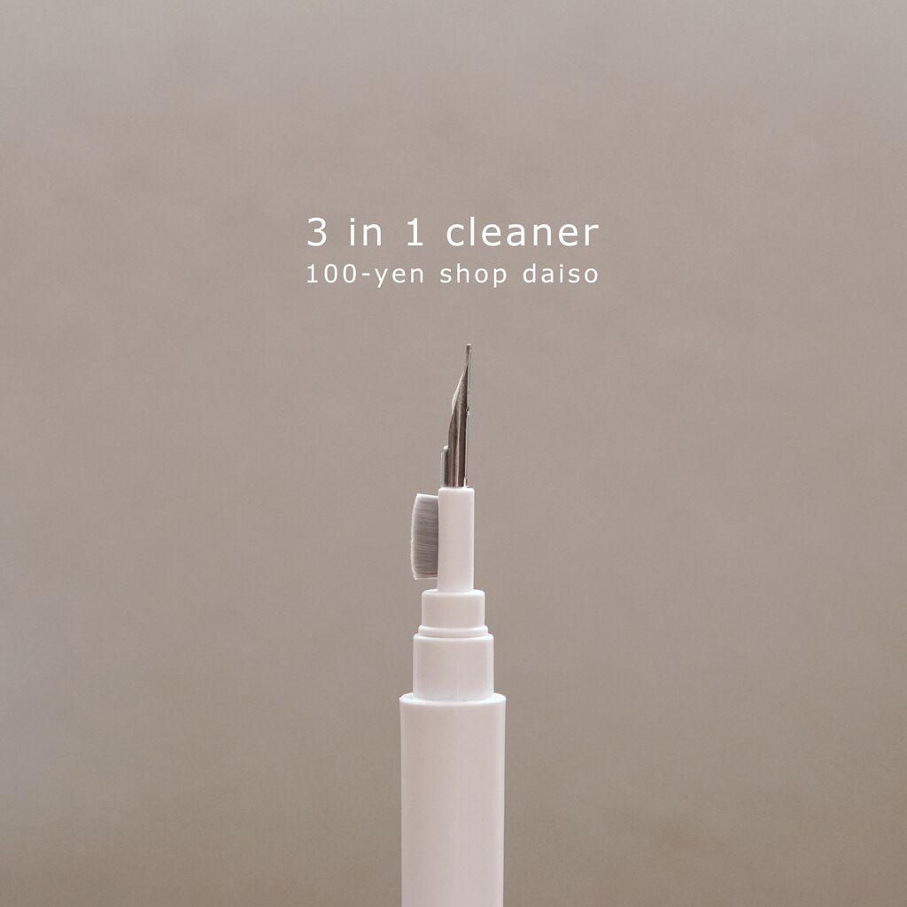 1本で3通り【ダイソー】イヤホン掃除にピッタリ！コスメみたいな超優秀なペンクリーナー！ : usagi works Powered by  ライブドアブログ