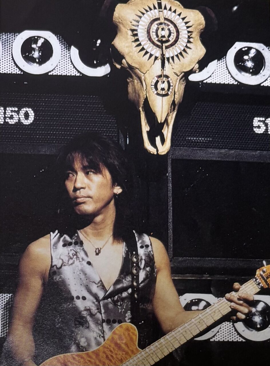 B'z シングル 「Real Thing Shakes」を語る : 音楽雑談ブログ うさころ