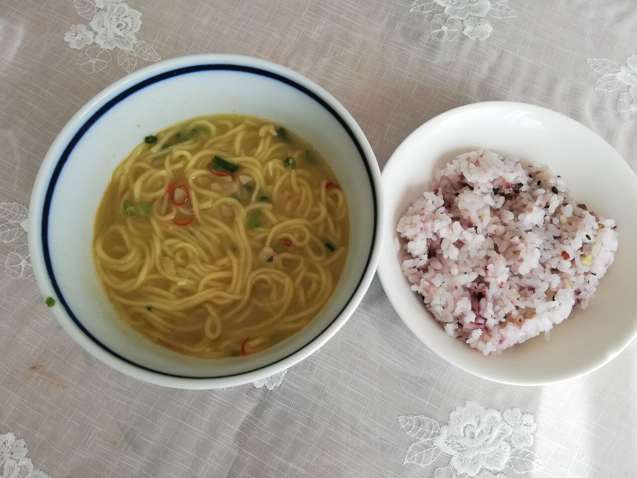 旅するエスニック グリーンカレーヌードル ライス 日清食品株式会社 徒然カレー日記