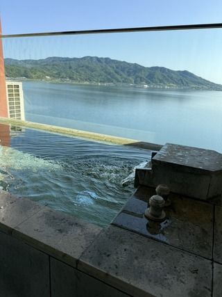 60196E03-C7A0-4402-8F96-C992D5D80F9E_1_105_c