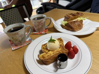 89763049-2763-45B0-954E-24AAEC98B267_1_105_c