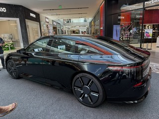 00097A5E-CFB8-47C7-A8BA-3FD5587F1590_1_105_c