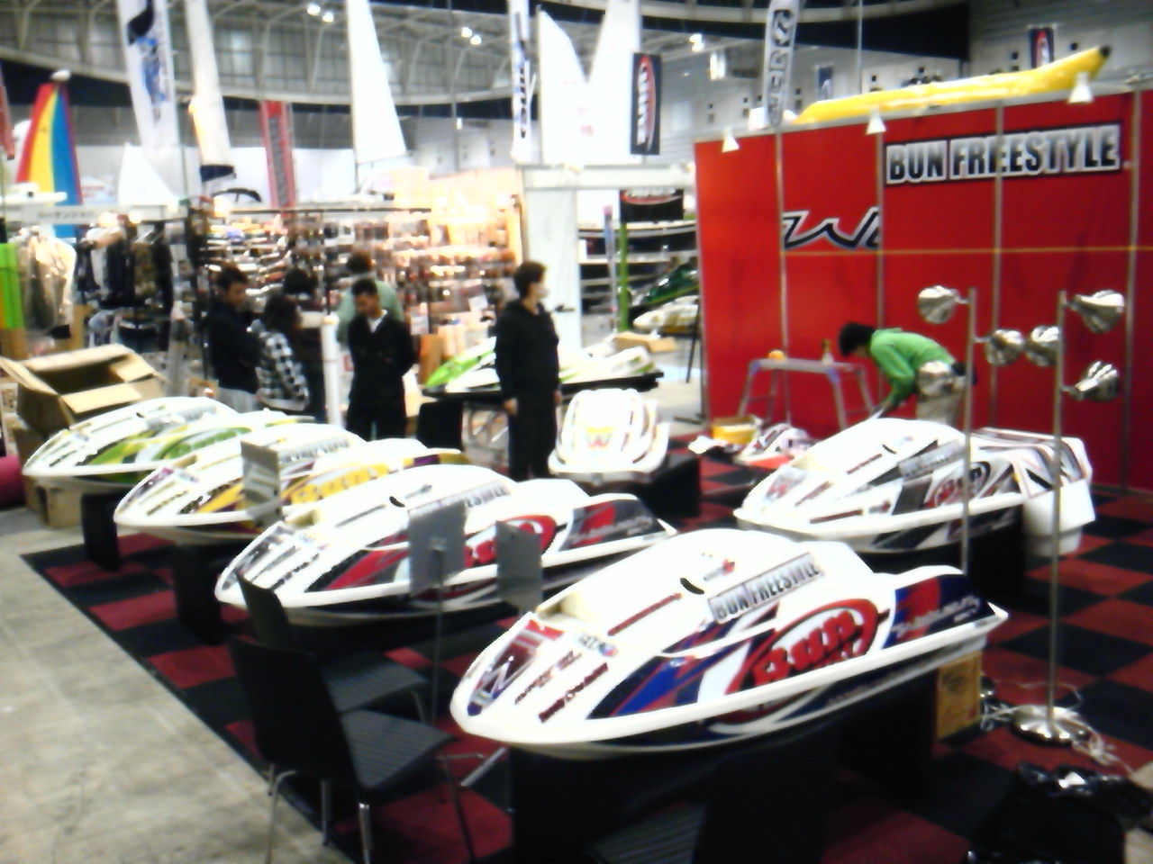 神奈川県湘南ジェットスキー販売splash鎌倉 Tel0467 33 4496 行ってきました ボートショー ブース設営だけど