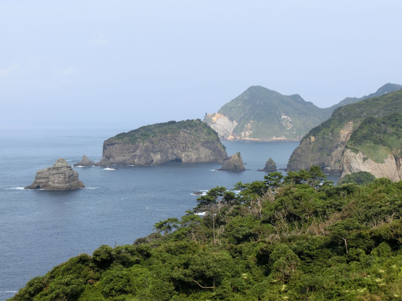 16 9 17 土 石廊崎 ユウスゲ公園 静岡県 ウシ子とウシ夫の牛歩旅 16 9 17 土 石廊崎 ユウスゲ公園 静岡県 ウシ子とウシ夫の牛歩旅