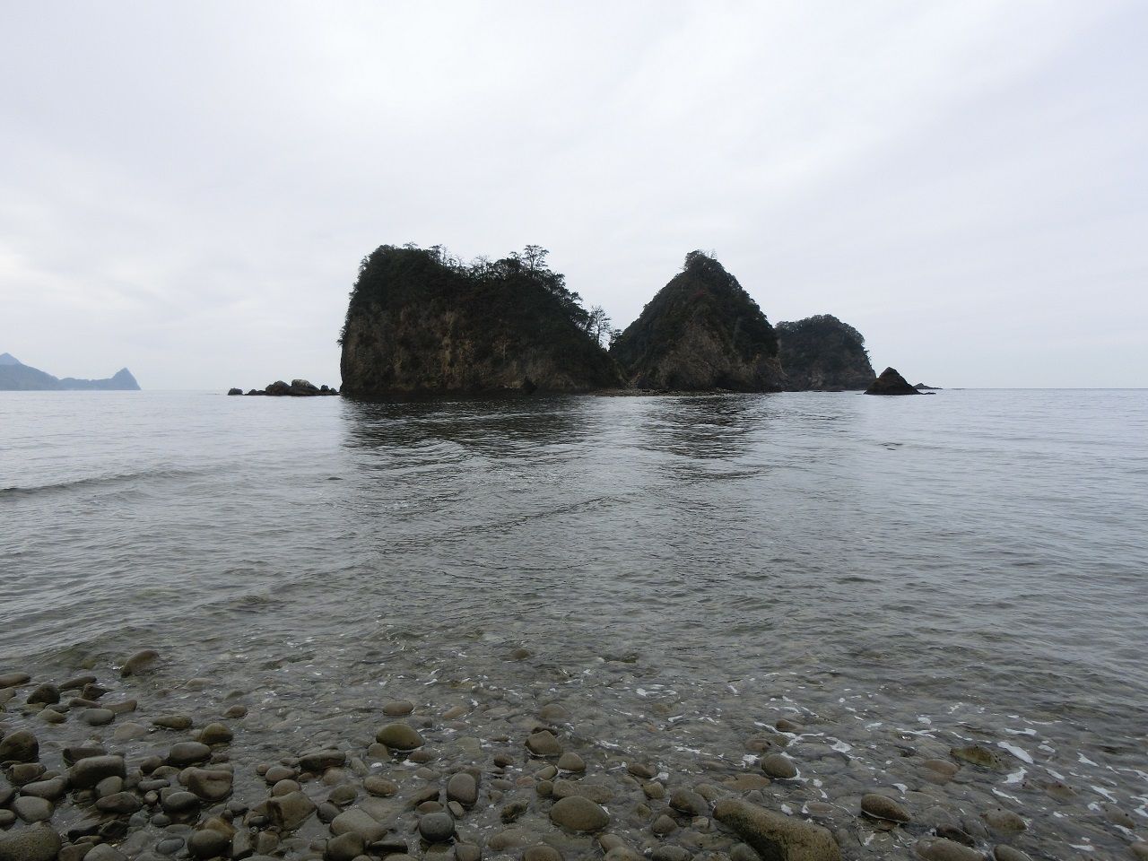 19 3 3 日 堂ヶ島のトンボロ 静岡県 ウシ子とウシ夫の牛歩旅 19 3 3 日 堂ヶ島のトンボロ 静岡県 ウシ子とウシ夫の牛歩旅