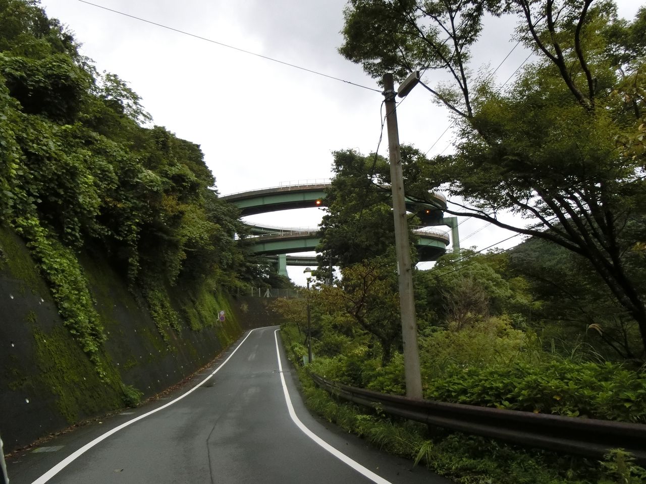 16 9 18 日 河津七滝ループ橋 静岡県 ウシ子とウシ夫の牛歩旅