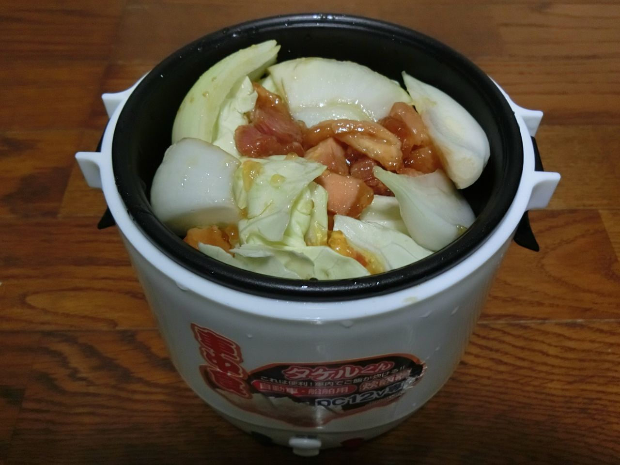 タケルくんdeキャベツ煮込み 車中泊の食事 レシピ ウシ子とウシ夫の牛歩旅 タケルくんdeキャベツ煮込み 車中泊の食事 レシピ ウシ子とウシ夫の牛歩旅