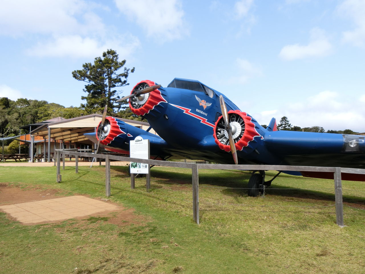 18 9 11 火 ラミントン国立公園 オーストラリア ウシ子とウシ夫の牛歩旅