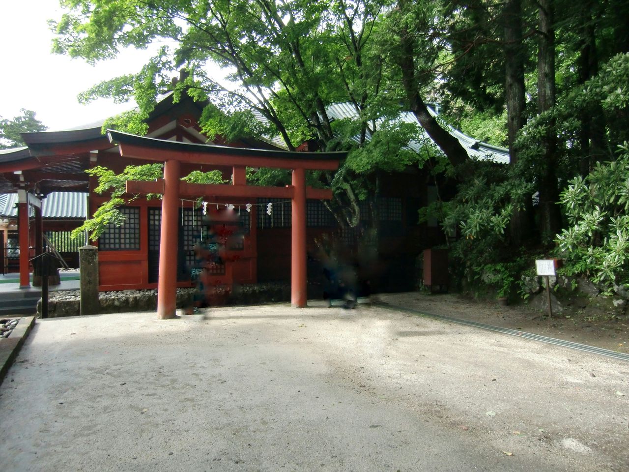 ウシ子とウシ夫の牛歩旅2014/8/11(月) 日光二荒山(ふたらさん)神社中宮祠 栃木県コメント ushikosan