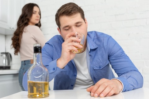 【画像】酒クズ俺、昼間から最悪の展開へ・・・・・