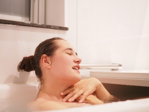 妹の次に風呂入った結果ｗｗｗｗｗｗ