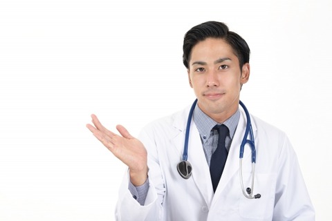 医者「コンバースの靴を履くの止めときなさい」→