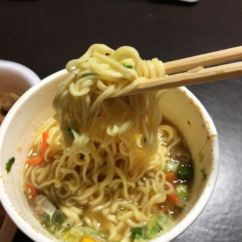 【画像】ワイ将、特上カップヌードルを食すｗｗｗｗｗ