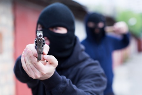 【衝撃】通行人の男、暗殺から無事に逃れる・・・（動画ｱﾘ）