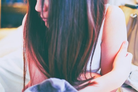 35歳ババア、親に男とのお泊まり反対されるｗｗｗ