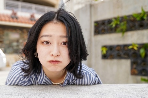 ワイ「いくつ？」女「さていくつでしょー？笑」 ワイ「え～(肌質からして24～25)ズバリ22やろ！」→結果・・・