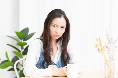 【愕然】嫁「LINE消したから」　俺「えっ？」　→　結果・・・