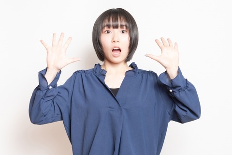 【動画】荒海の中で行われるカニ漁船、漁を終えた後の普段の船内の様子もヤバいｗｗｗｗｗ