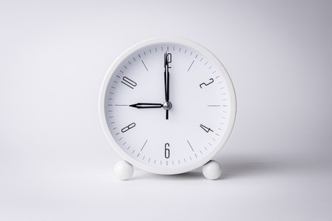 【悲報】１時間弱はどっち？ （１）約50分 （２）約70分 20代の25％が間違えてしまうｗｗｗｗｗｗｗ