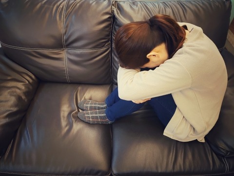 女さん「実はね…集団で強姦された過去があるの……」