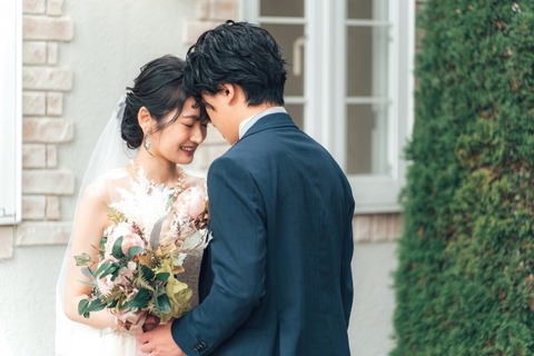 ワイ（27歳年収400万）「結婚しよ」嫁（24歳年収450万）「いいよ」→結果…