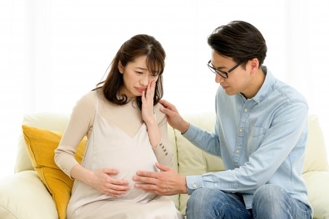 妻｢つわりが辛い…｣ワイ｢どうしても辛いなら中絶するしかないんじゃない？それが嫌なら我慢しないと｣→結果