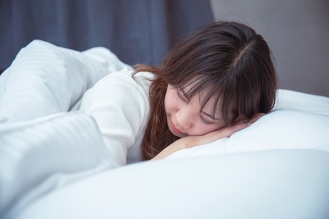 寝る時に「横向き」で寝る人、これになるらしい・・・・・