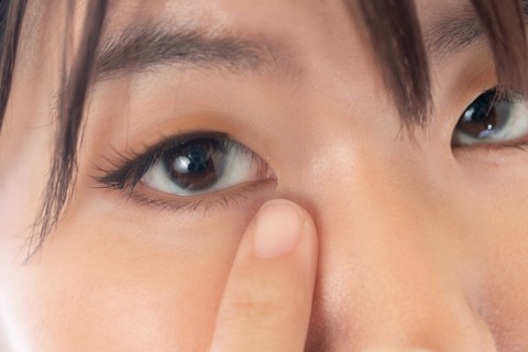 【動画】中国人美女「片目無くなったから代わりに光る義眼入れたンゴ」→