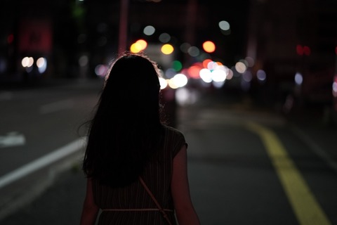 夜の嬢(38) を殺した男(32)「予約がとれなくなった。違う偽名を使ったら予約とれた。腹が立った」・・・結果