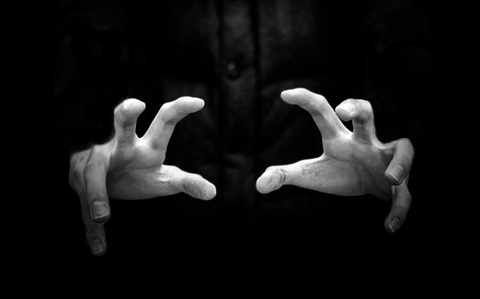 【動画】中国人「なんかかわいいJS歩いとるなぁ…せや！」→