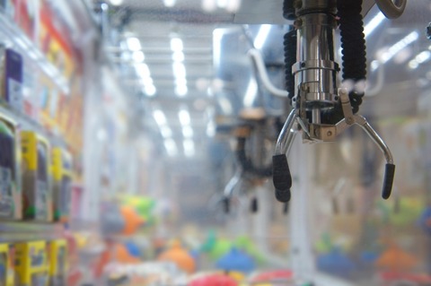 【動画】サイコキネシスでUFOキャッチャーを乱獲するJKさん、発見されるｗｗｗｗｗ