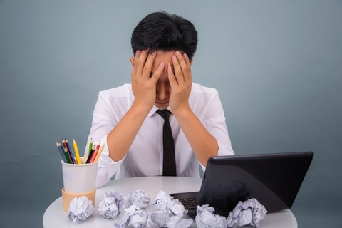 バイト先LINE「店の備品を勝手に持って帰っている人がいます」 ワイ「あわわ…」→結果…