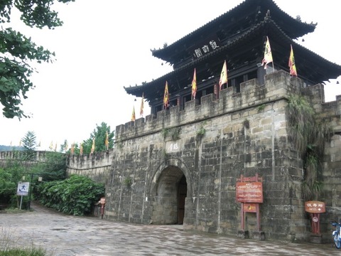 劉備「関羽！張飛！趙雲！黄忠！馬超！」曹操「クッソ負けてられん……！ワイの五虎将見せてやる！」→