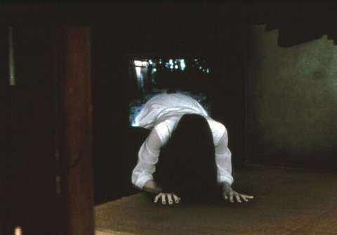 『リング』で松嶋菜々子がダビングが答えって気づいた理由ってこれだよな・・・・