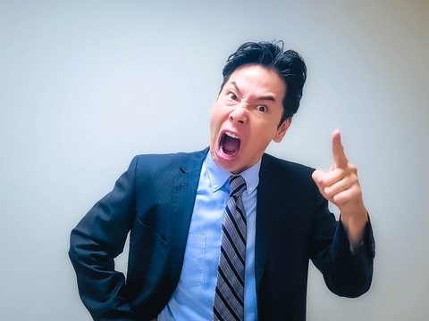 転職してきたガイジに上司が会議室で説教された結果ｗｗｗｗｗ