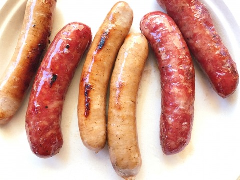 【朗報】Twitter料理人「ウインナーと一緒に米を炊くと旨味が増すのでオススメです」4.1万いいね