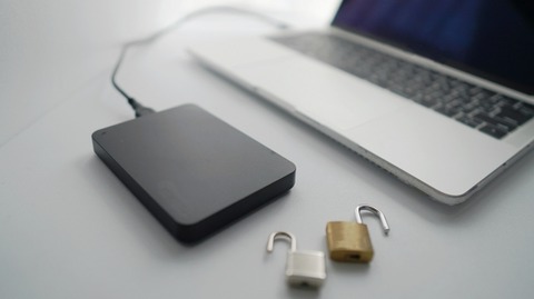 【画像】中卒には解けないWifiのパスワードがこちらｗｗｗｗｗｗｗ