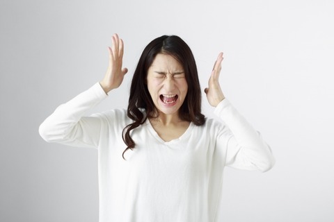 【悲報】女さん「いやああああなんで女性用トイレに男がいるのおお」トランス女性「女子ですけど」→